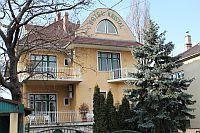 Villa Hotel Kristal olcsó szálloda a Gellérthegyen közel a belvároshoz Villa Hotel Kristal olcsó szálloda a Gellérthegyen közel a belvároshoz