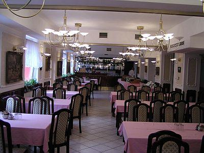 Pólus étterem Újpest és Újpalota közelében - Pólus hotel étterme Újpalotán - Hotel Pólus Budapest*** - Akciós hotel az M3 autópályánál a XV. kerületben Újpest határánál